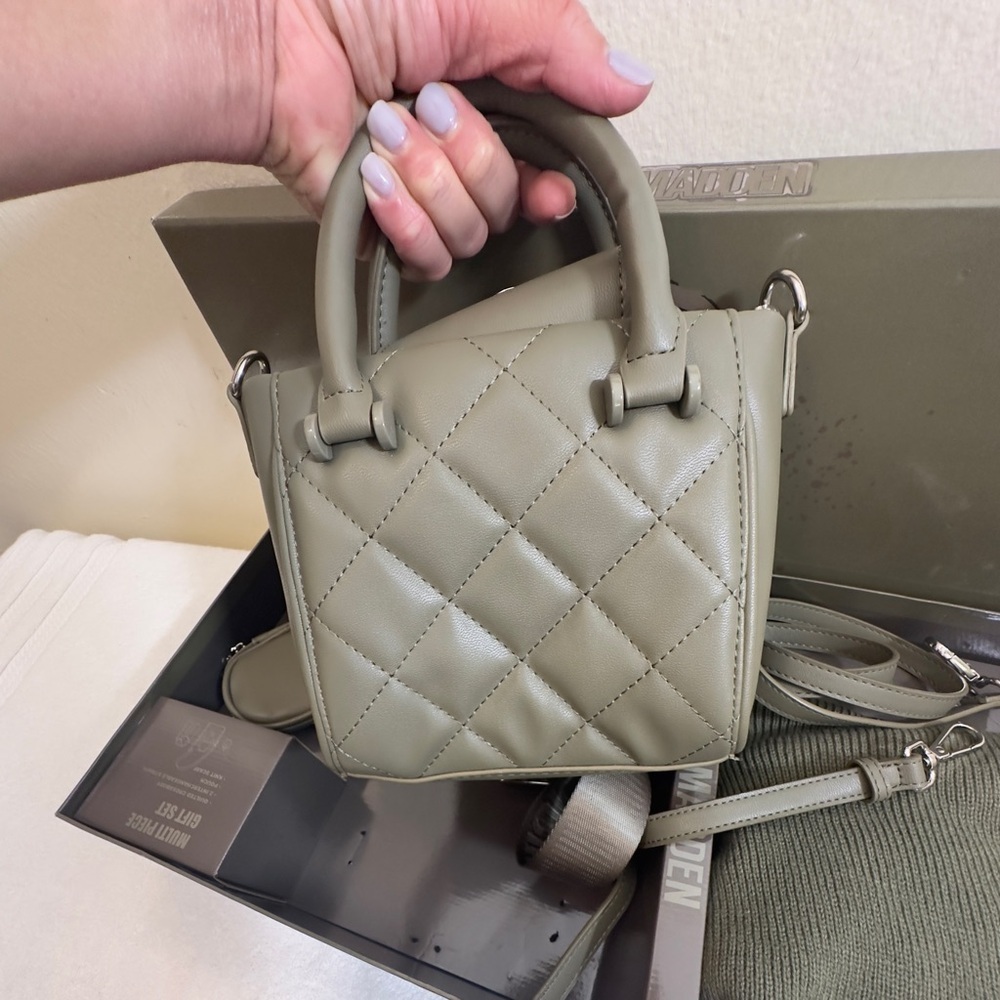 NWT Steve Madden Olive Green Quilted Bag Set - Picture 5 of 13